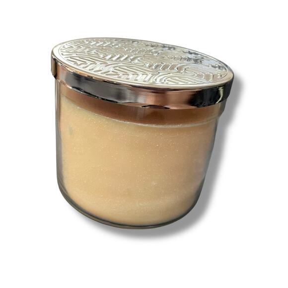 Bath & Body Works Honeysuckle Bouquet 3 Wick Candle 14.5 oz Hostess Gift Rare - Picture 4 of 8